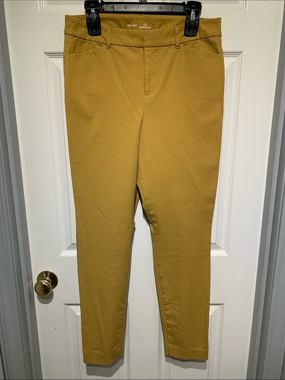 Old Navy women’s Mustard Stretch Pants size 12